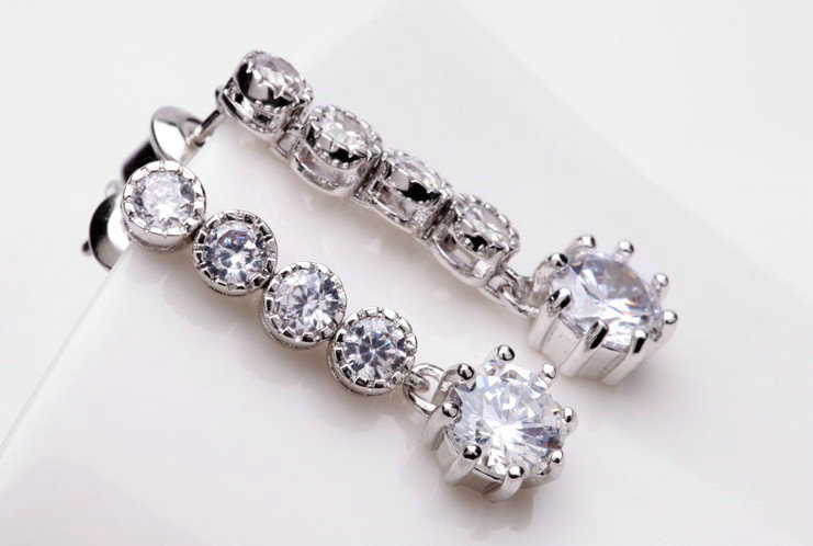 Hotsale long White Gold Plated AAA Zircon Sparkling Drop Stud Earrings Fashion for Women