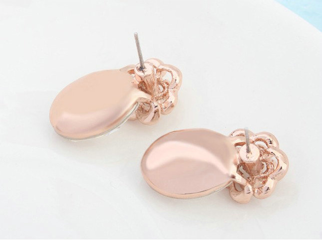 Pretty Swarovskii Crystal Purple Rhinestone Flower Stud Earring Women Fashion Jewelry