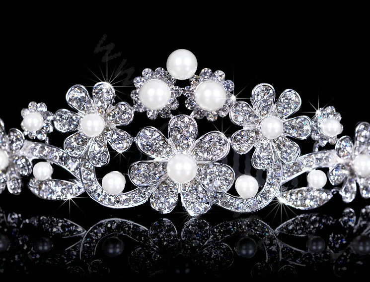 Luxury Bride Pearl Flower Rhinestone Crystal Bridal Hair Crowns Tiaras Wedding Accessories