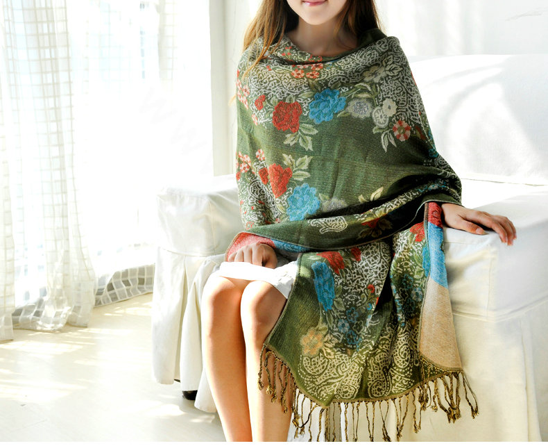 Hot sell Autumn and Winter Cape Tassels Flower Print Shawl National Style Warm Long Scarf - Green