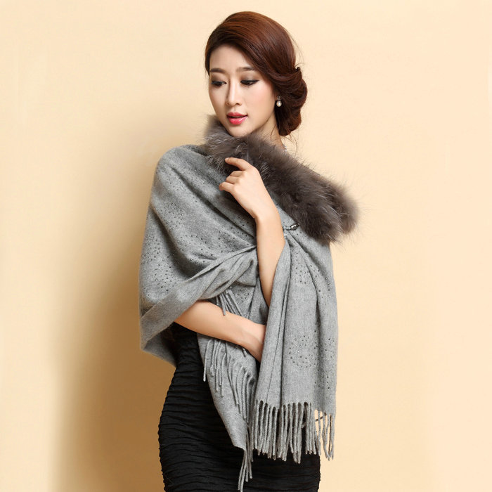 Luxury Long Wool Diamond Shawls Racoon Dog Fur Scarf Women Winter Thicken Tassels Poncho - Gray