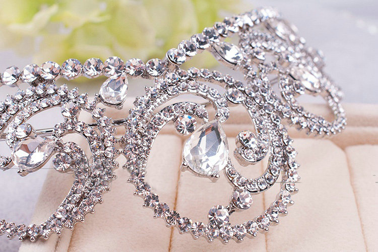 Classic European Wedding Jewelry Flower Crystal Tiaras Bridal Crown Rhinestone Hair Accessories