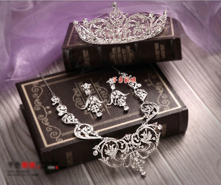 Classic Wedding Bridal Jewelry Hollow Flower Crystal Rhinestone Tiara Necklace Earrings Sets
