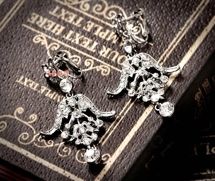 Classic Wedding Bridal Jewelry Hollow Flower Crystal Rhinestone Tiara Necklace Earrings Sets