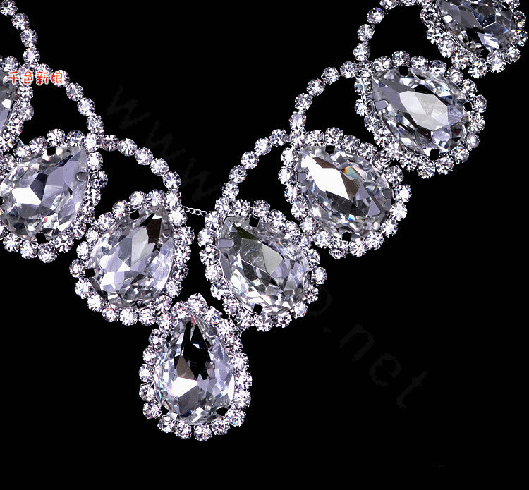 Classic Wedding Jewelry Sets for Bridal Crystal Flowers Tiara & Earrings & Rhinestone Necklace