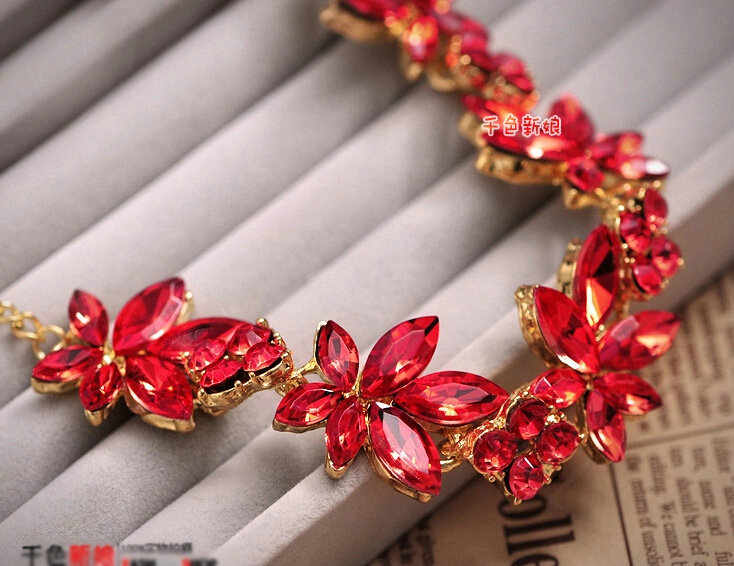 Classic Wedding Jewelry Sets for Bridal Red Crystal Flowers Tiara & Earrings & Rhinestone Necklace
