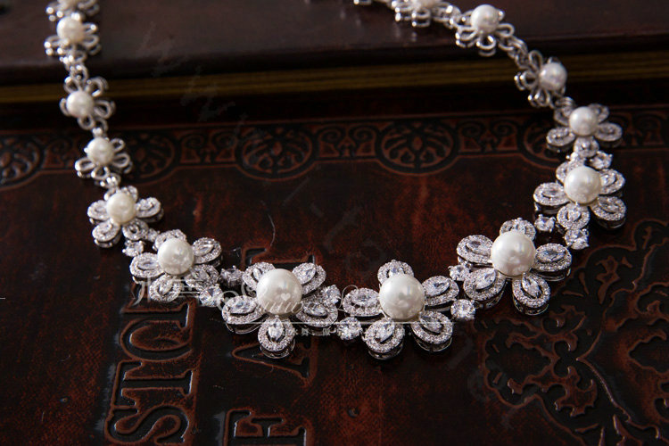 Luxury Banquet Wedding Jewelry Sets Crystal Pearl Hollow Flower Earrings & Bridal Zircon Statement Necklace