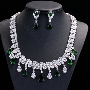 Luxury Banquet Wedding Jewelry Sets Tassel Green Water-drop Diamond Stud Earrings & Bridal Zircon Statement Necklace