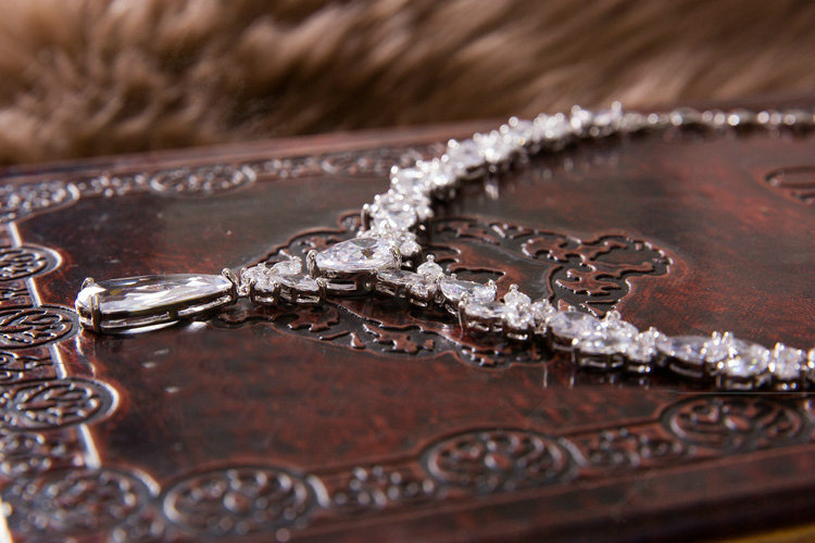Luxury Banquet Wedding Jewelry Sets Water-drops Butterfly Earrings & Bridal AAA+ Zircon Statement Necklace