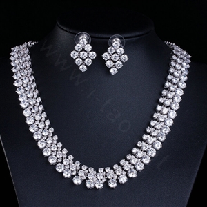 Luxury Classic Banquet Wedding Jewelry Sets Diamond Stud Earrings & Bridal Zircon Statement Necklace
