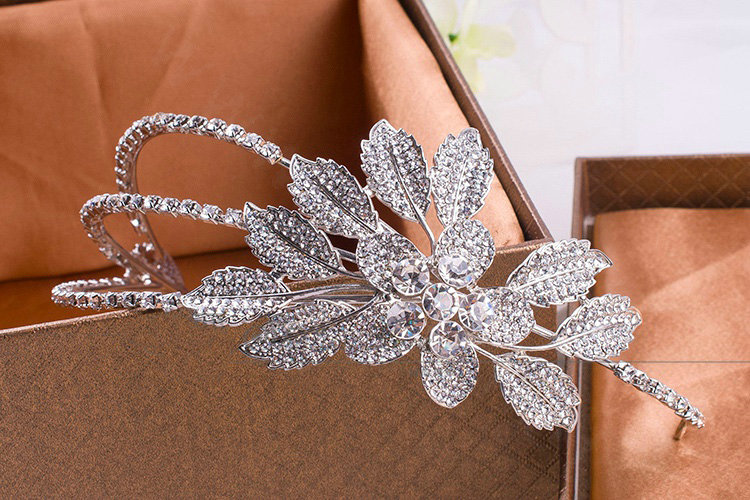 Luxury Retro Wedding Jewelry Flower Crystal Tiaras Bridal Rhinestone Crown Hair Accessories