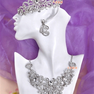 Luxury Silver plate Butterfly Wedding Bridal Clear Crystal Necklace Earrings Tiara Sets