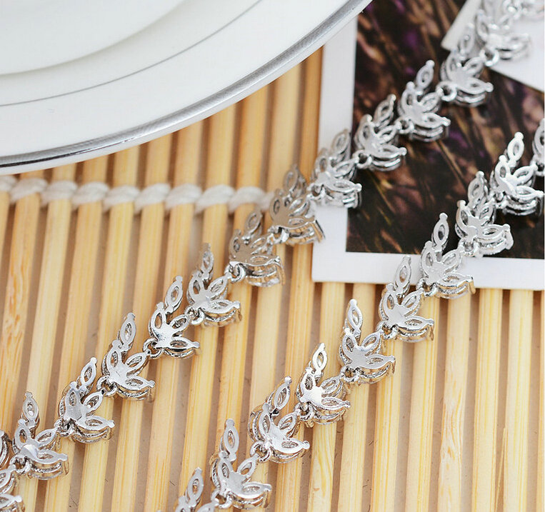 Luxury Wedding Banquet Jewelry Sets Diamond Flower Stud Earrings & Bridal AAA Zircon Statement Necklace