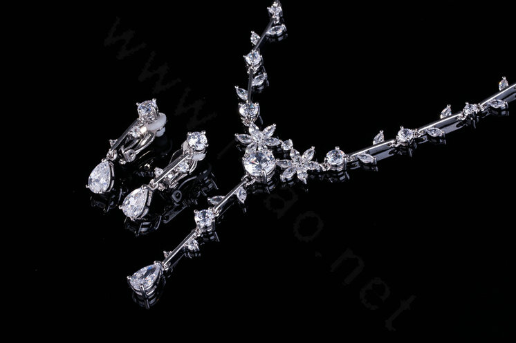 Simple Elegant Banquet Wedding Jewelry Sets Flower Diamond Earrings & Bridal Zircon Pendant Necklace