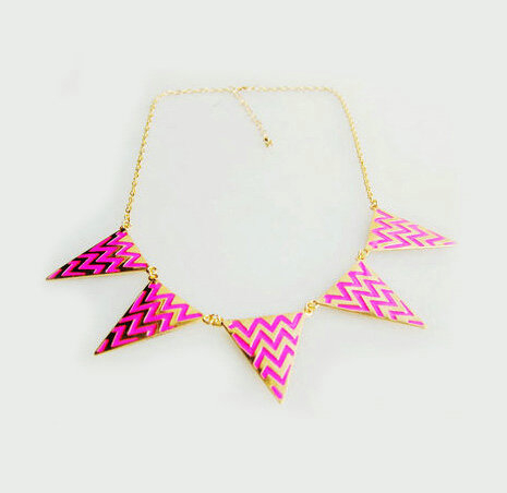 Europe Fashion Women Rose Gold-plated Punk Big Triangle Metal Bib Necklace Clavicle Chain