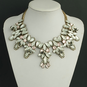 New Women Retro Fashionable Exaggeration Pink Rhinestone Shell Flower Bib Necklace Clavicle Chain