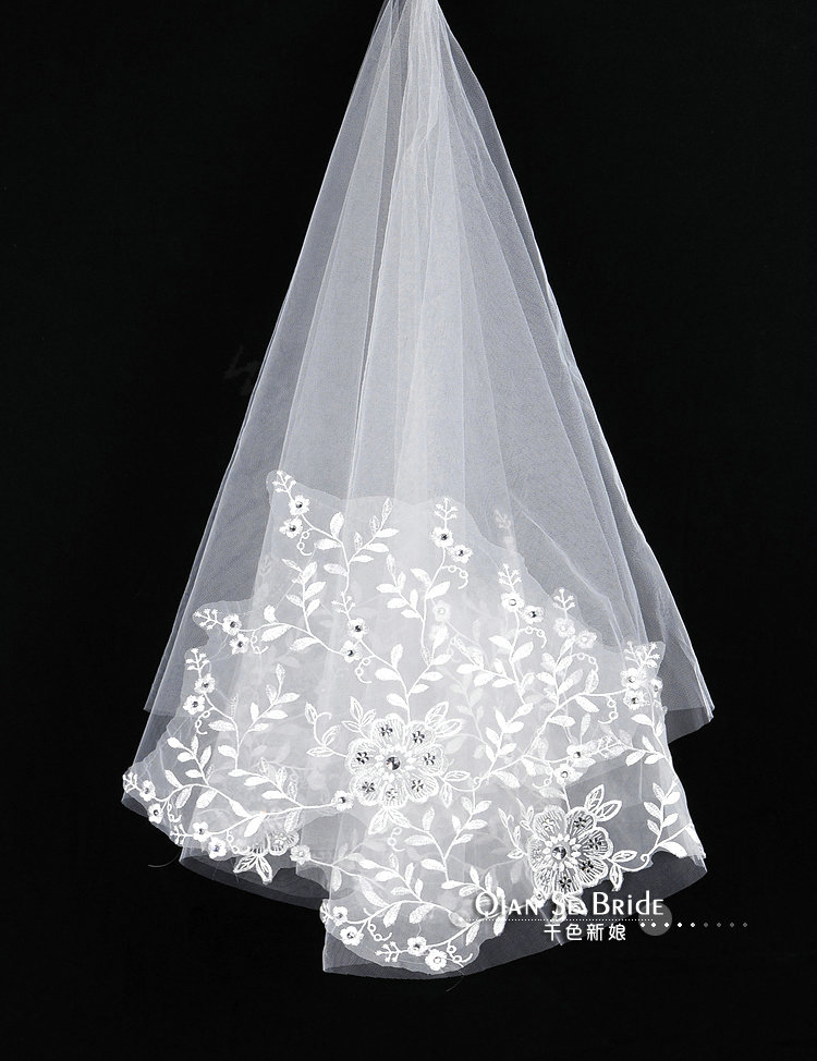 Retro Cathedral Handmade Lace Flower Rhinestone Bridal Wedding Veil Bride Deco