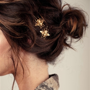 Retro Lovely Woman Gold Plated Princess Alloy Little bee Edge Side Clip Hair pin Accessories A pair