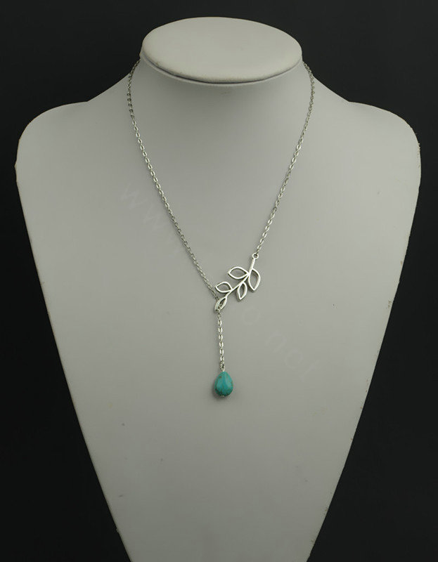 Simple Retro Women Gold-plated Drops of Turquoise Metal Leaf Tassel Necklace Clavicle Chain