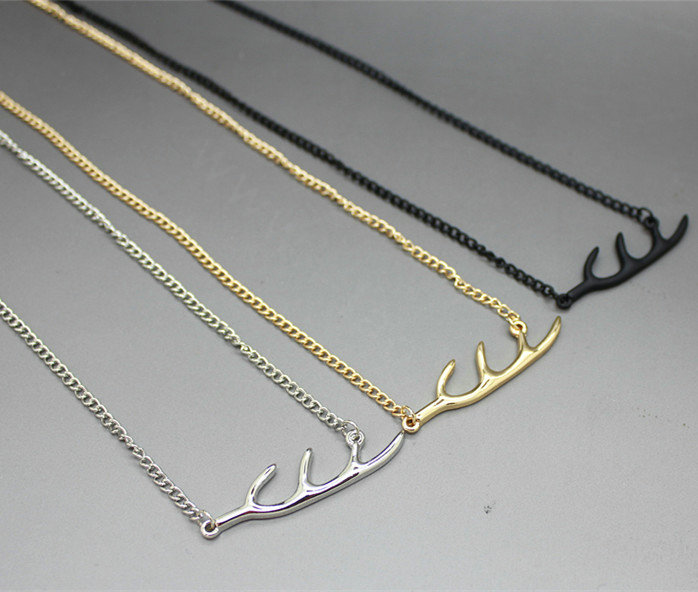 Unique Fashion Simple Women Golden Gold-plated Short Metal Branch Shape Necklace Clavicle Chain