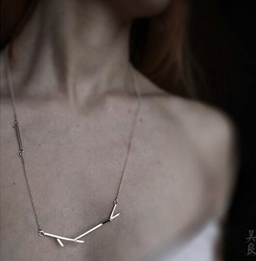 Unique Fashion Simple Women Silver Gold-plated Metal Geometric Shape Necklace Clavicle Chain