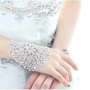 Calssic Rhinestone Married Bridal Hand Bracelet Wedding Jewelry Crystal Hollow Armlet Chain
