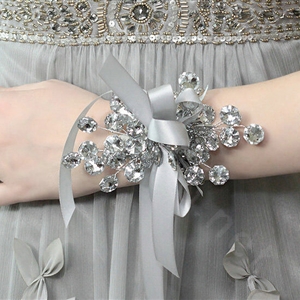 Customized Vintage Wedding Dress Handmade Beaded Crystal Flower Bracelet Bridal Wristlet Accessories