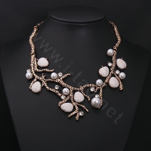 Generous Fashion Retro Metal Branches Gem Pearl Rhinestone Short Clavicle Chain Necklace