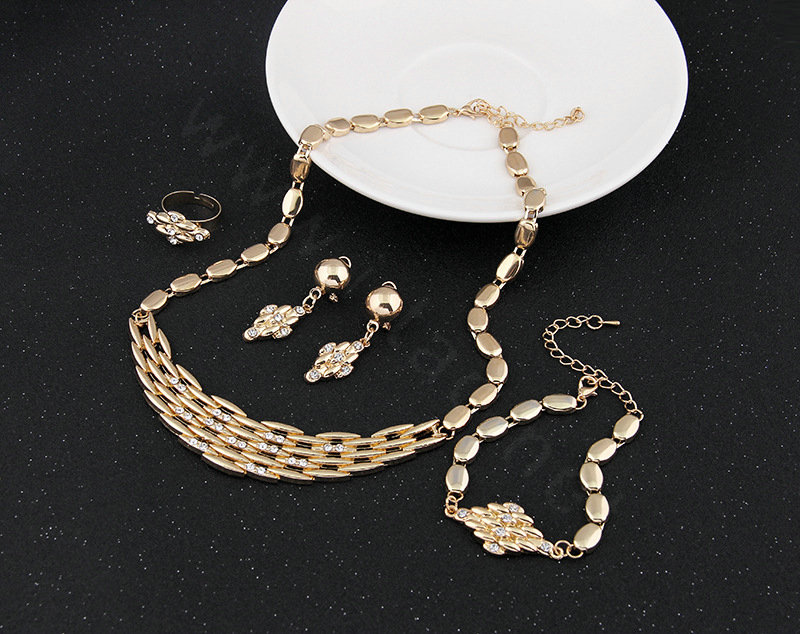 Elegant Wedding Jewelry Sets Gold Plated Bridal Party Crystal Hellow Necklace Earrings Bracelet Ring 4pcs