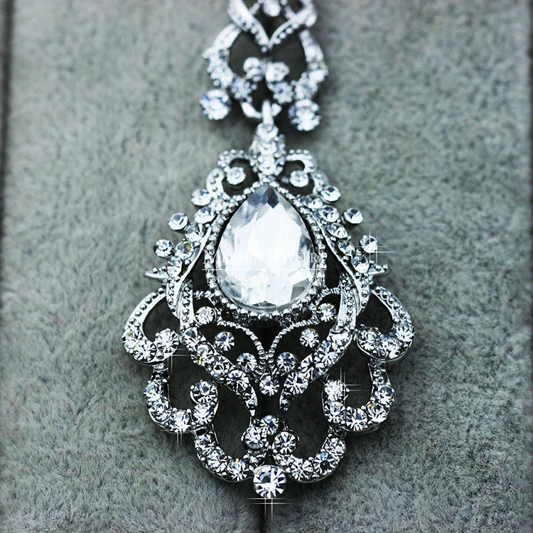 Original Design Chandelier Austrian Crystal Bridal Earrings White K Plated Long Earrings for Women