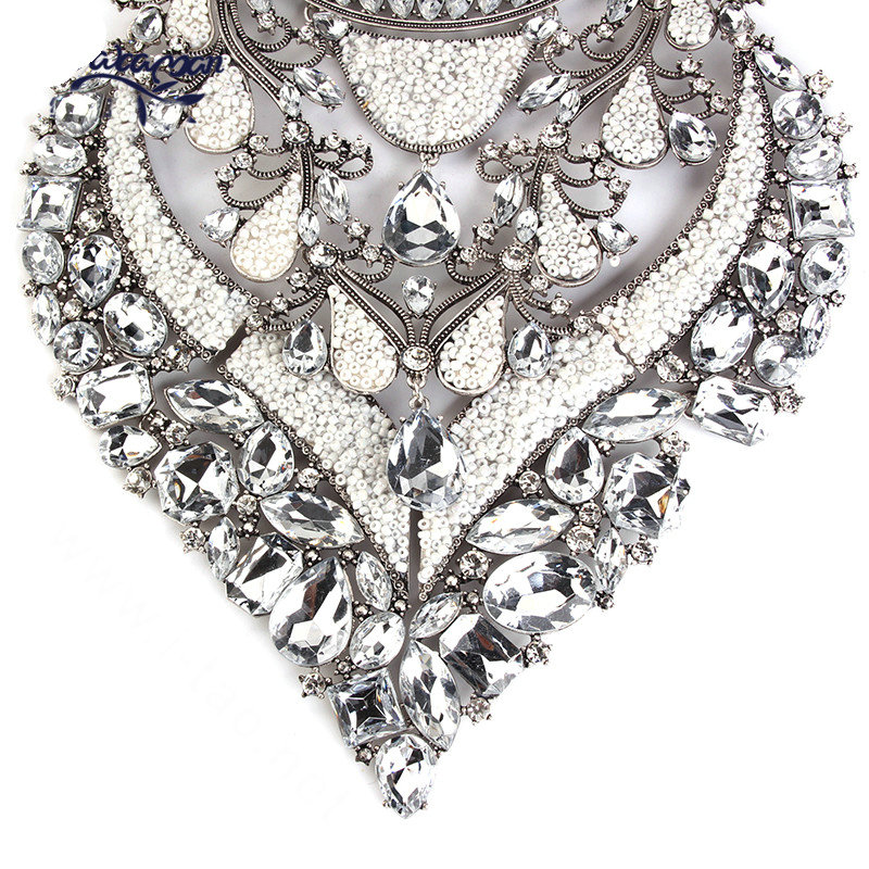 Exaggerate Women Diamond Choker Necklace & Earrings Nightclub Dress Decro Jewelry - White