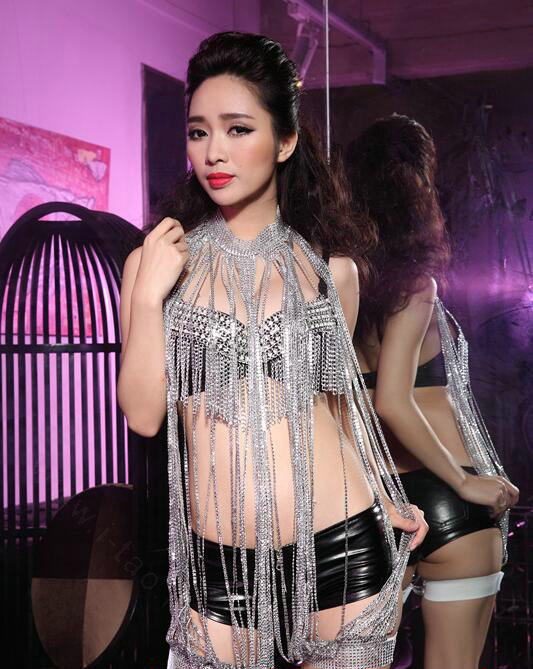 Fashion Crystal Belly Body Chain Nightclub Showgirl Sexy Long Tassel Necklace Jewelry - Sliver