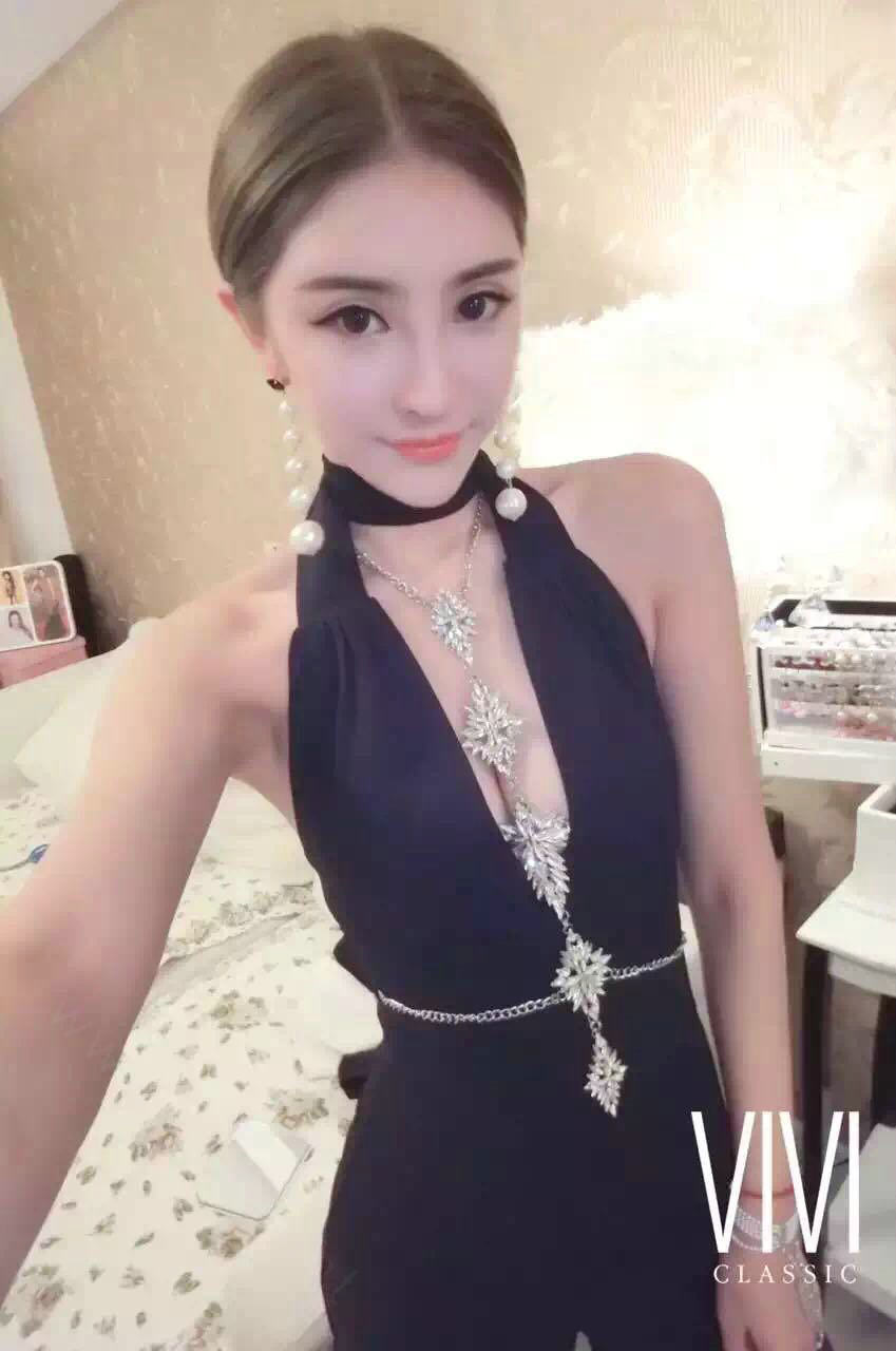 Luxury Banquet Diamonds Flower Belly Body Chain Bikini Beach Decro Necklace Jewelry - White