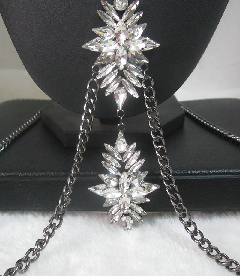 Sexy Banquet Crystal Flower Belly Body Chains Bikini Decro Pendant Necklace Jewelry - White