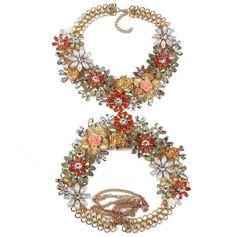 Unique Crystal Flower Pendant Necklace Bikini Beach Dress Decro Body Chain Jewelry - White
