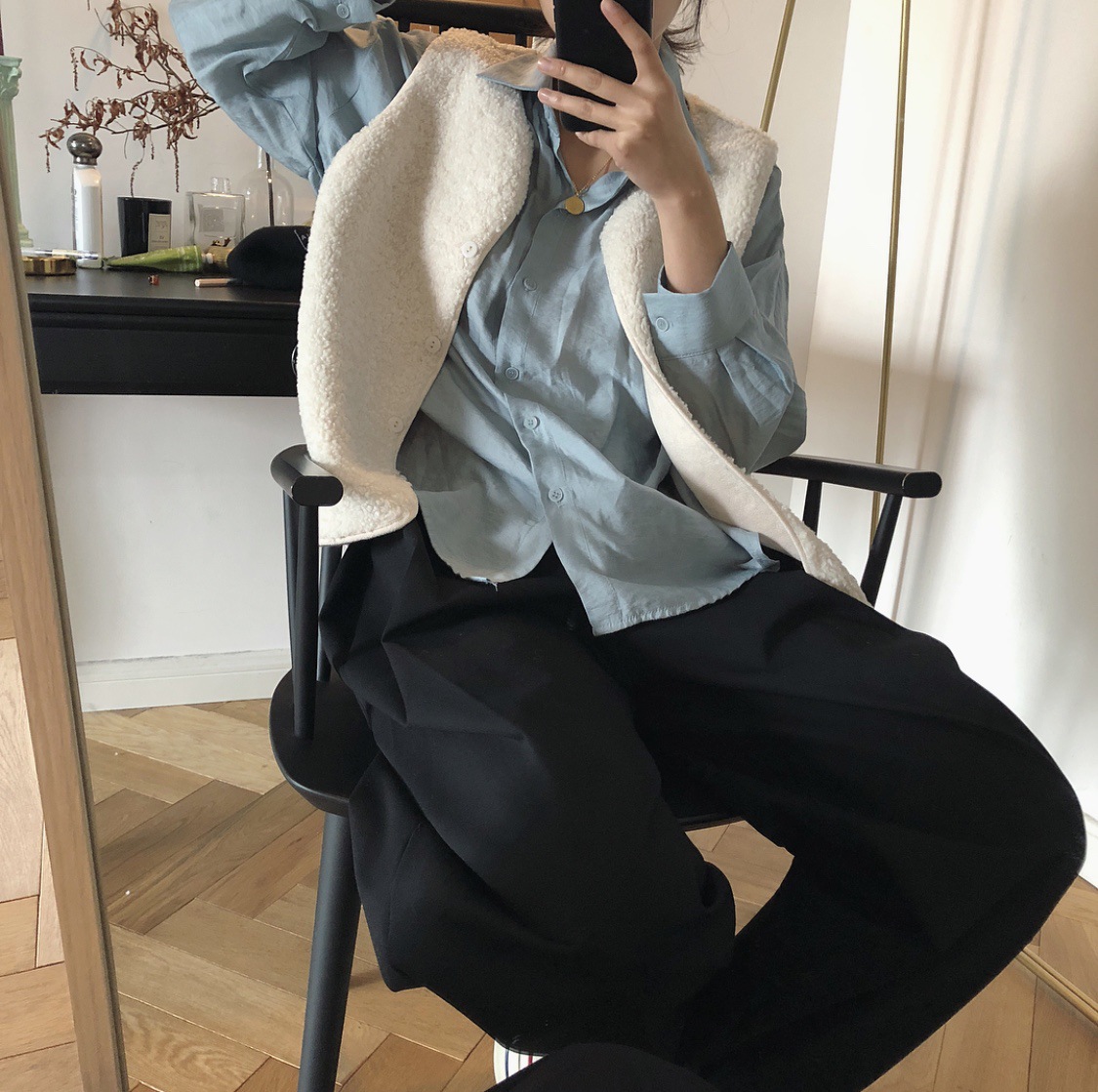 Cheap Winter Elegant Faux Lamb Fur Vest Fashion Women Waistcoat - White