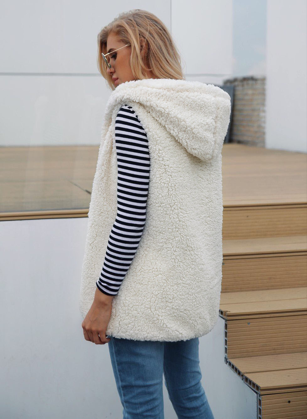 Cheap Winter Nice Faux Fur Vest Fashion Women Waistcoat - White