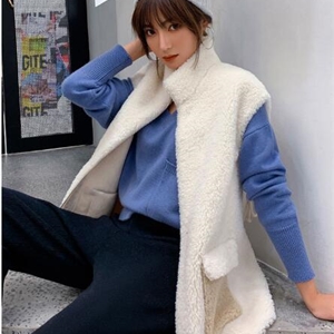 Good Furry Faux Lamb Fur Vest Fashion Women Overcoat - White