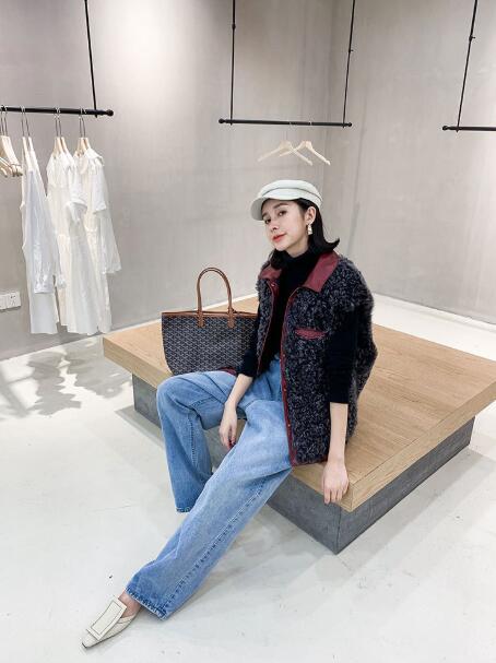 Luxury Winter Super Real Lamb Fur Vest Women Overcoat - Black