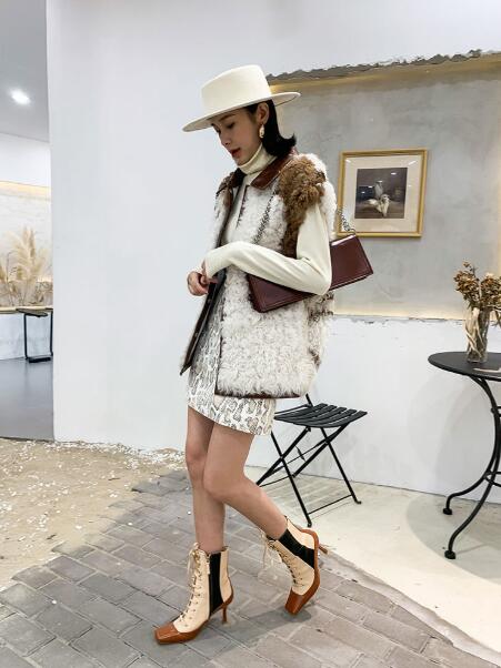 Luxury Winter Super Real Lamb Fur Vest Women Overcoat - White
