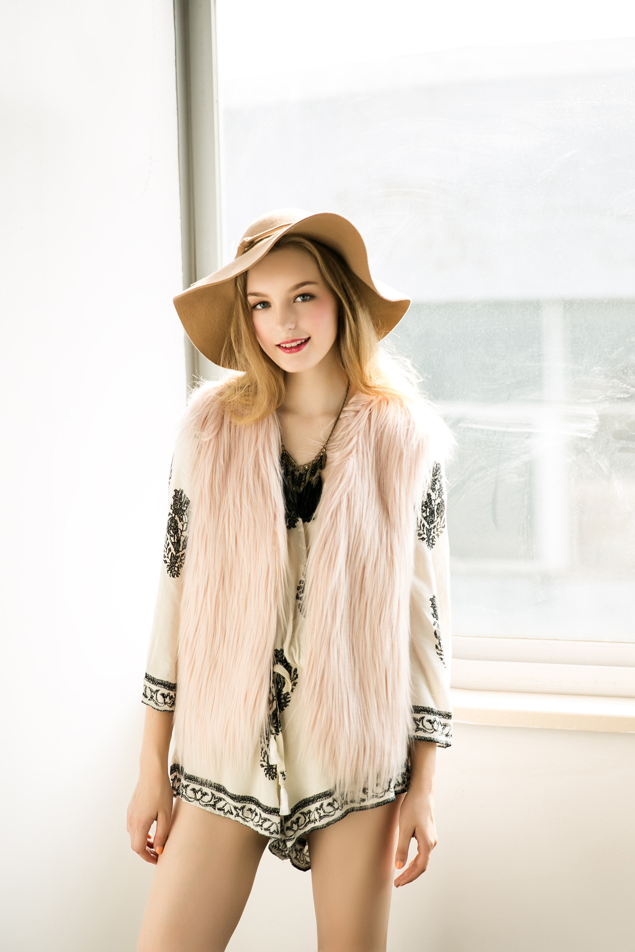 Pretty Winter Elegant Faux lady Fur Vest Fashion Women Waistcoat - Pink