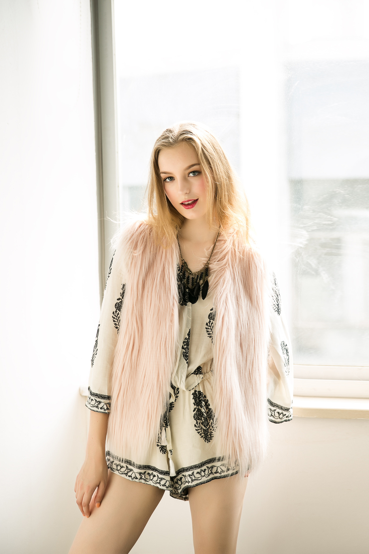 Pretty Winter Elegant Faux lady Fur Vest Fashion Women Waistcoat - Pink