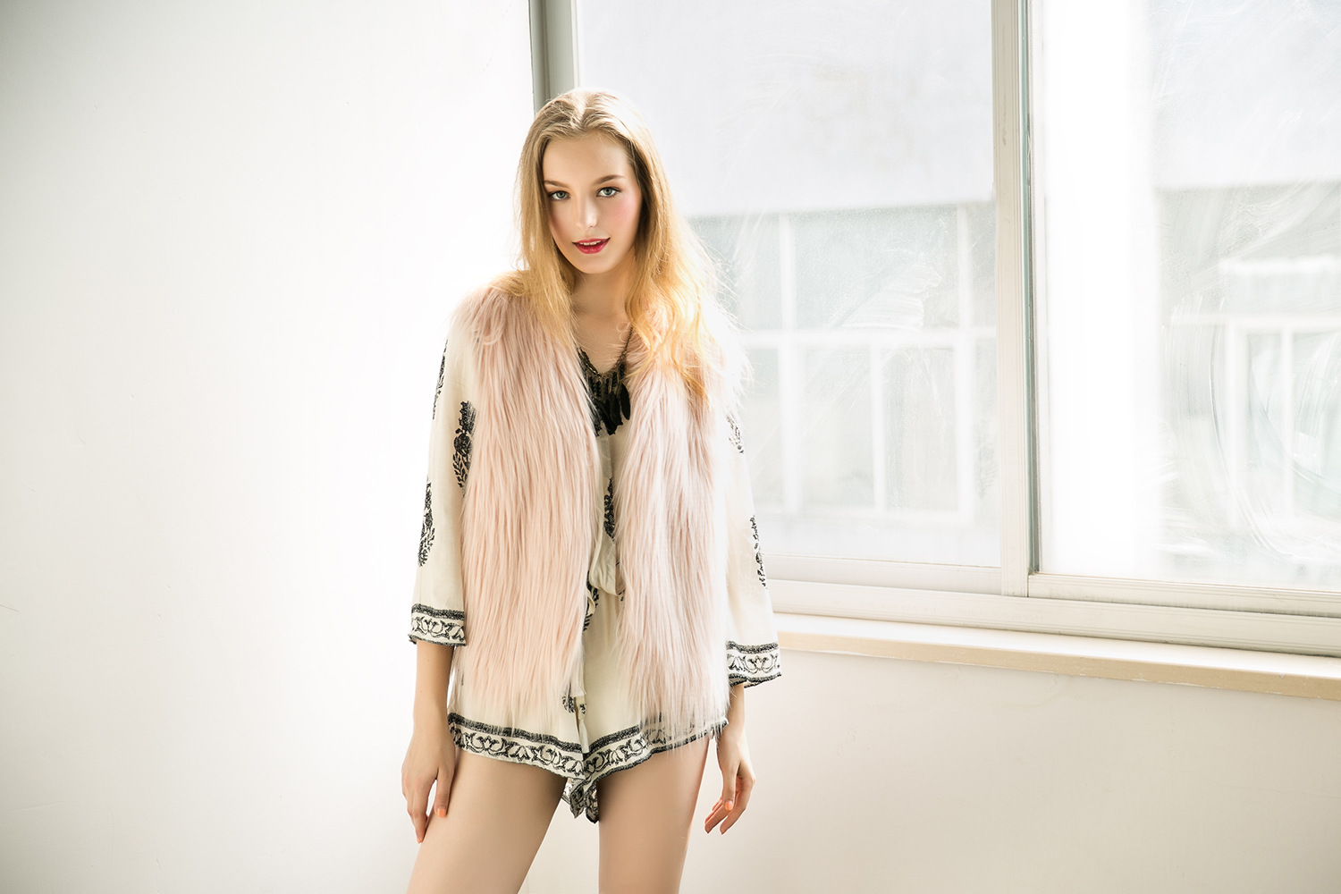 Pretty Winter Elegant Faux lady Fur Vest Fashion Women Waistcoat - Pink