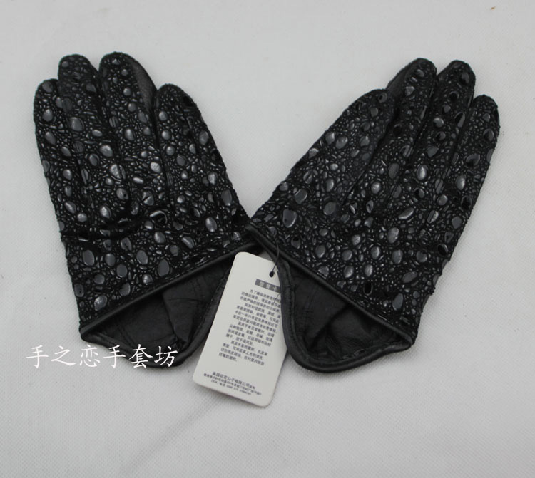 Fashion Women Performance Genuine Leather Sheepskin Half Palm Short Gloves Hip Hop - Black Flower